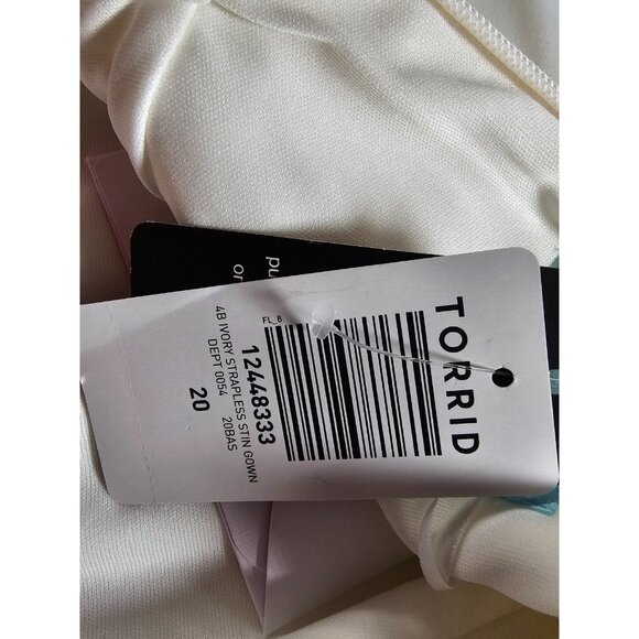 Torrid Satin Strapless Wedding Plus Size Dress-White-SZ 20 - Picture 7 of 16